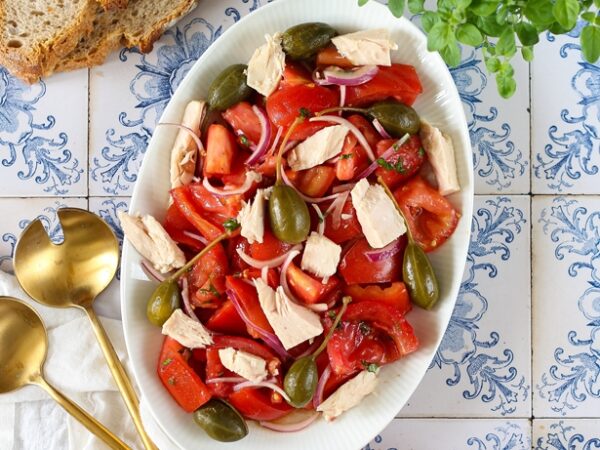 Salat mit Ochsenherz Tomaten