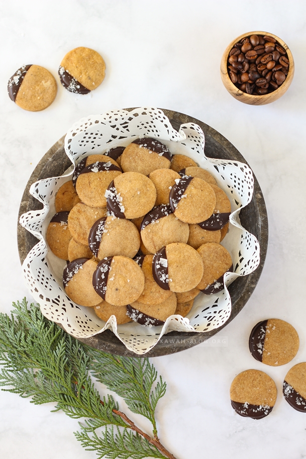 Plätzchen mit Kaffee