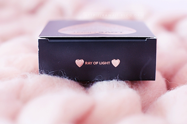 Too Faced Love Light Prismatic Highlighter Package