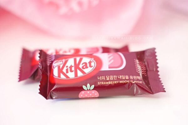 Kitkat Strawberry Mochi Flavour